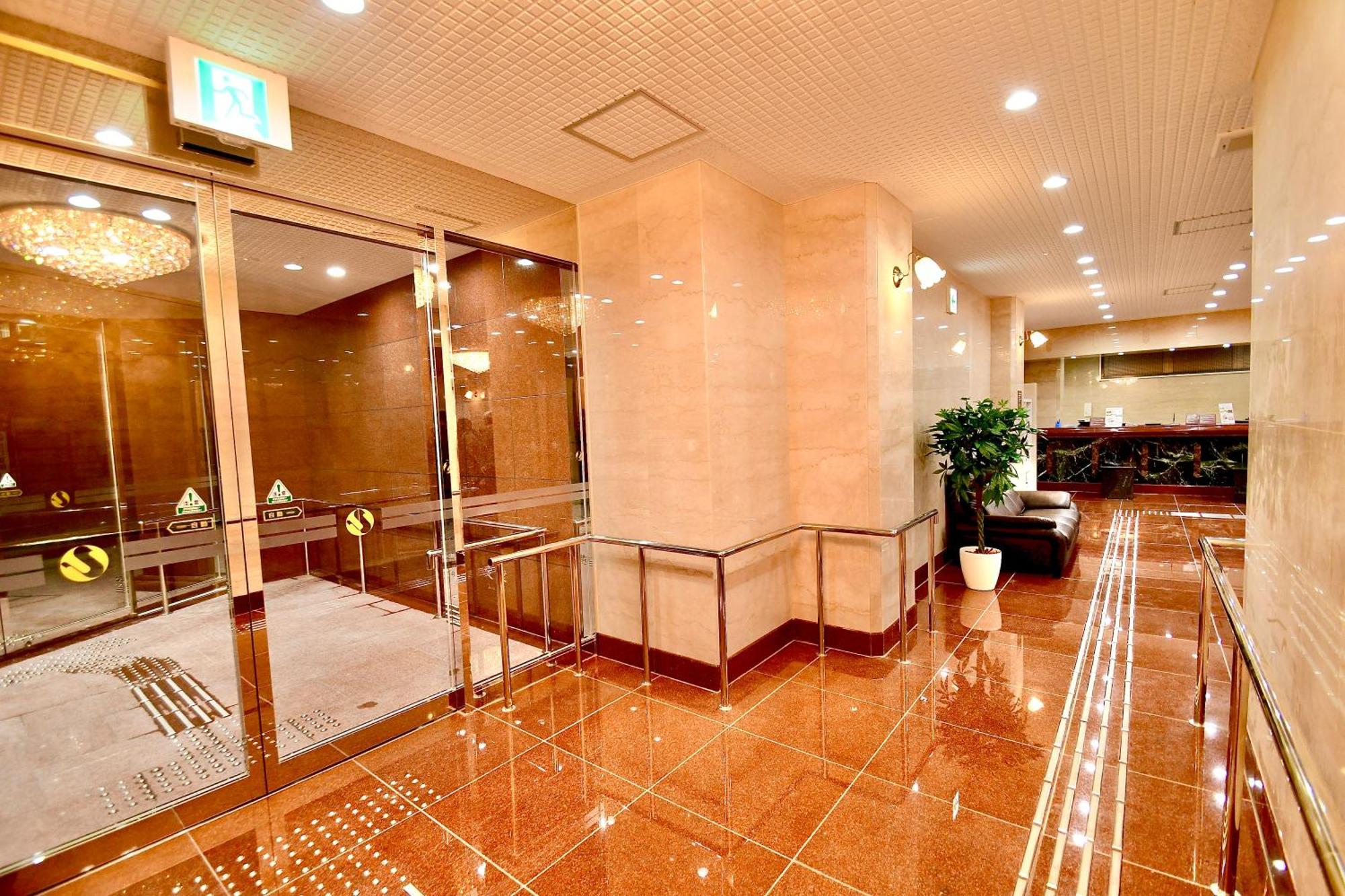 Himeji Ekimae Universal Hotel Minamiguchi Exteriér fotografie